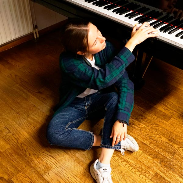 Уроки игры на пианино с преподавателем